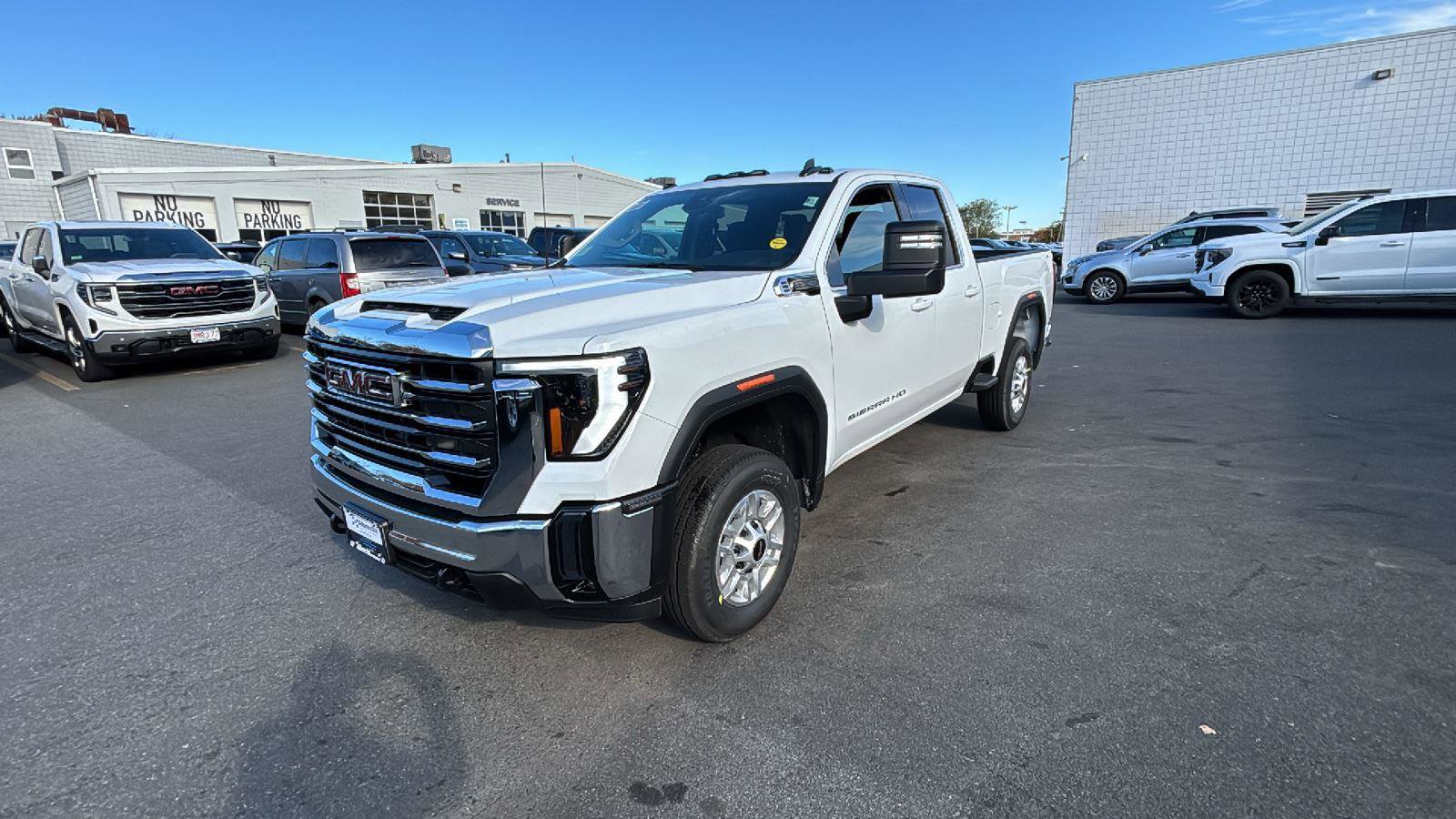 New 2026 GMC Sierra 2500 SLE w/ SLE Value Package; image 3