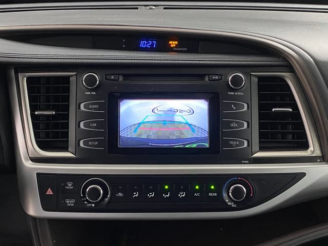 Used 2016 Toyota Highlander LE AWD/4WD image 21