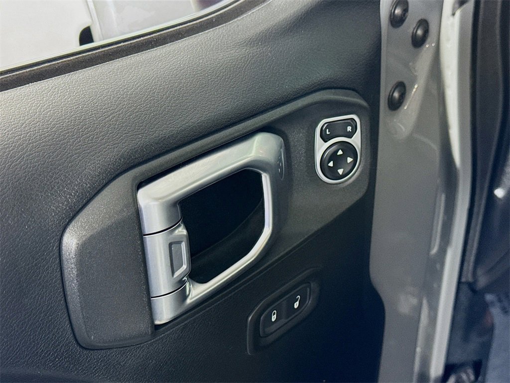 Used 2019 Jeep Wrangler Unlimited Rubicon image 18