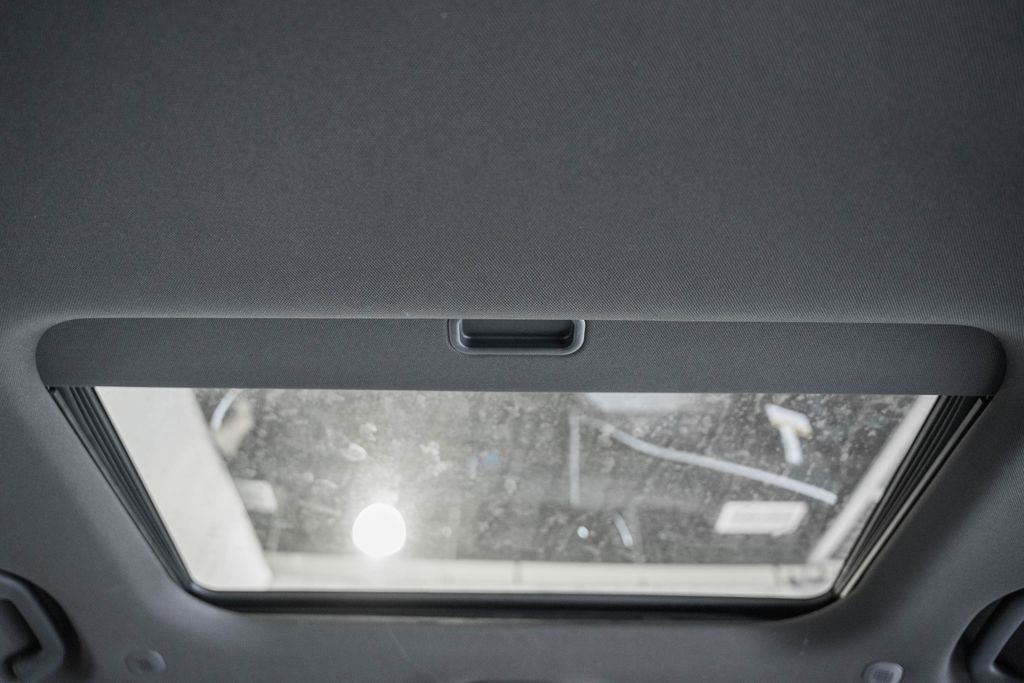 New 2025 Jeep Grand Cherokee 4WD image 31