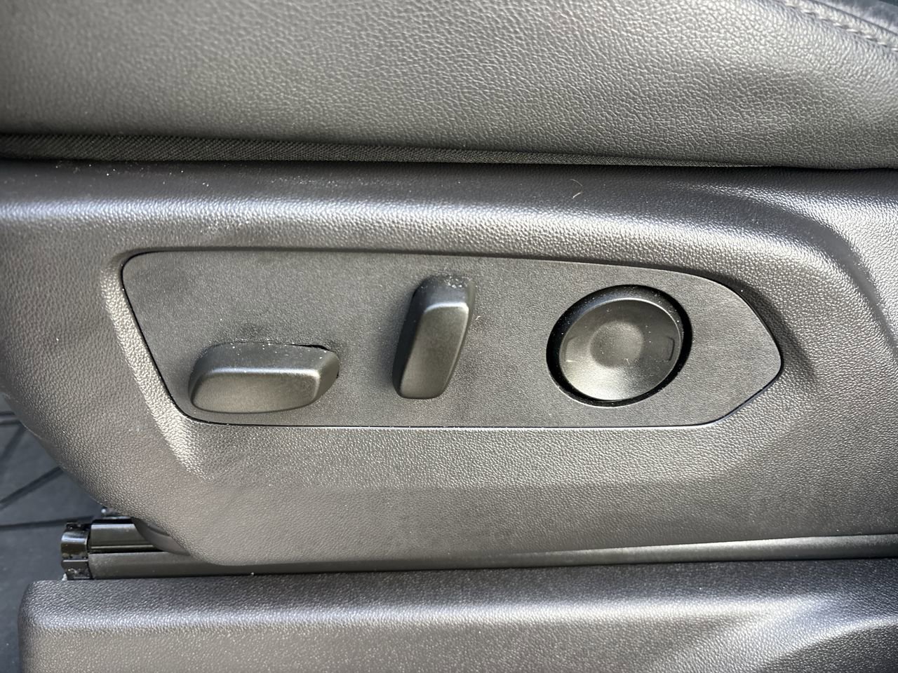 Used 2024 Chevrolet Silverado 1500 ZR2 w/ Technology Package image 14