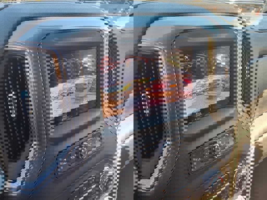 New 2025 GMC Sierra 3500 Pro w/ Convenience Package image 16