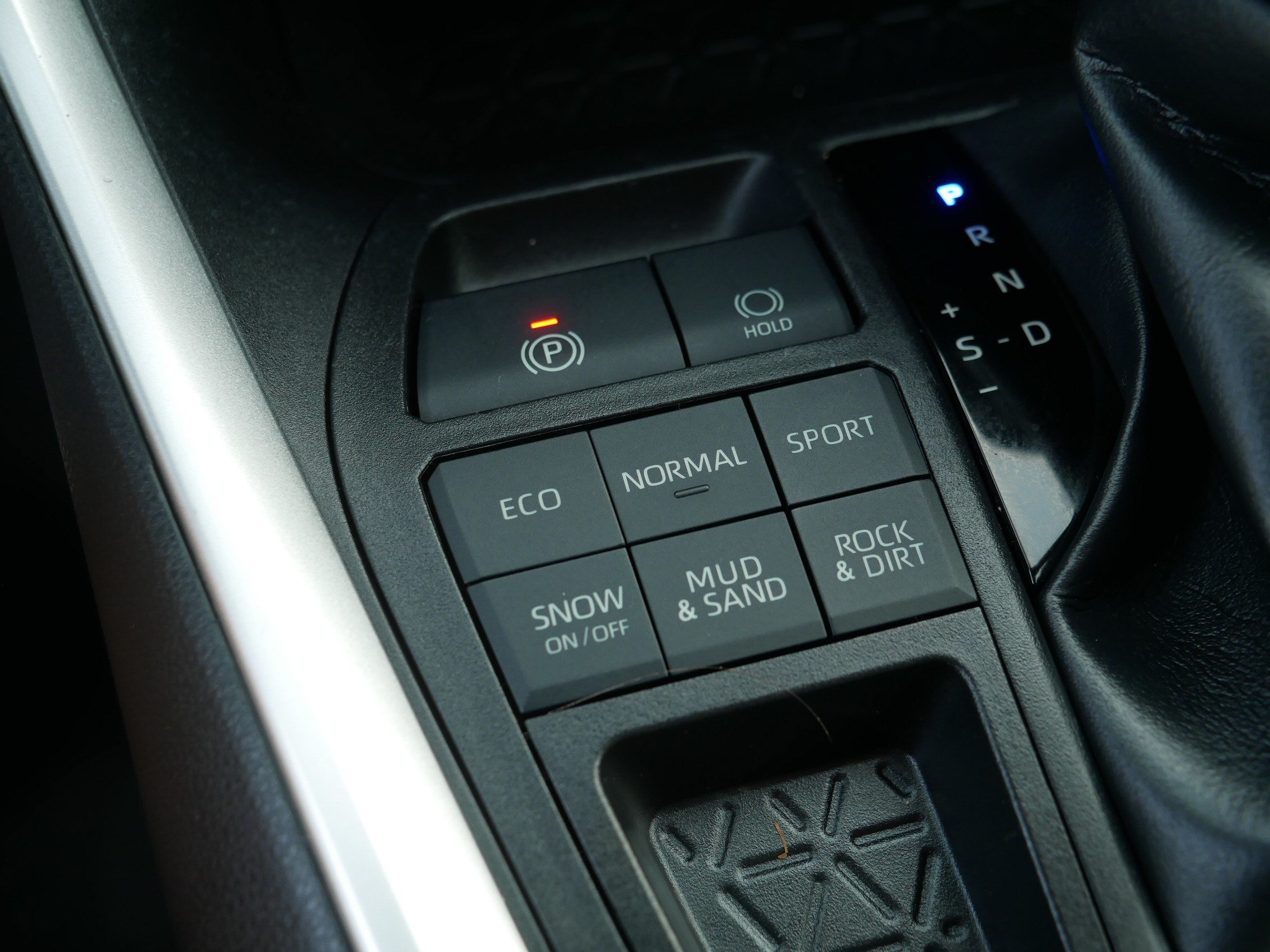 Used 2019 Toyota RAV4 XLE AWD/4WD image 31