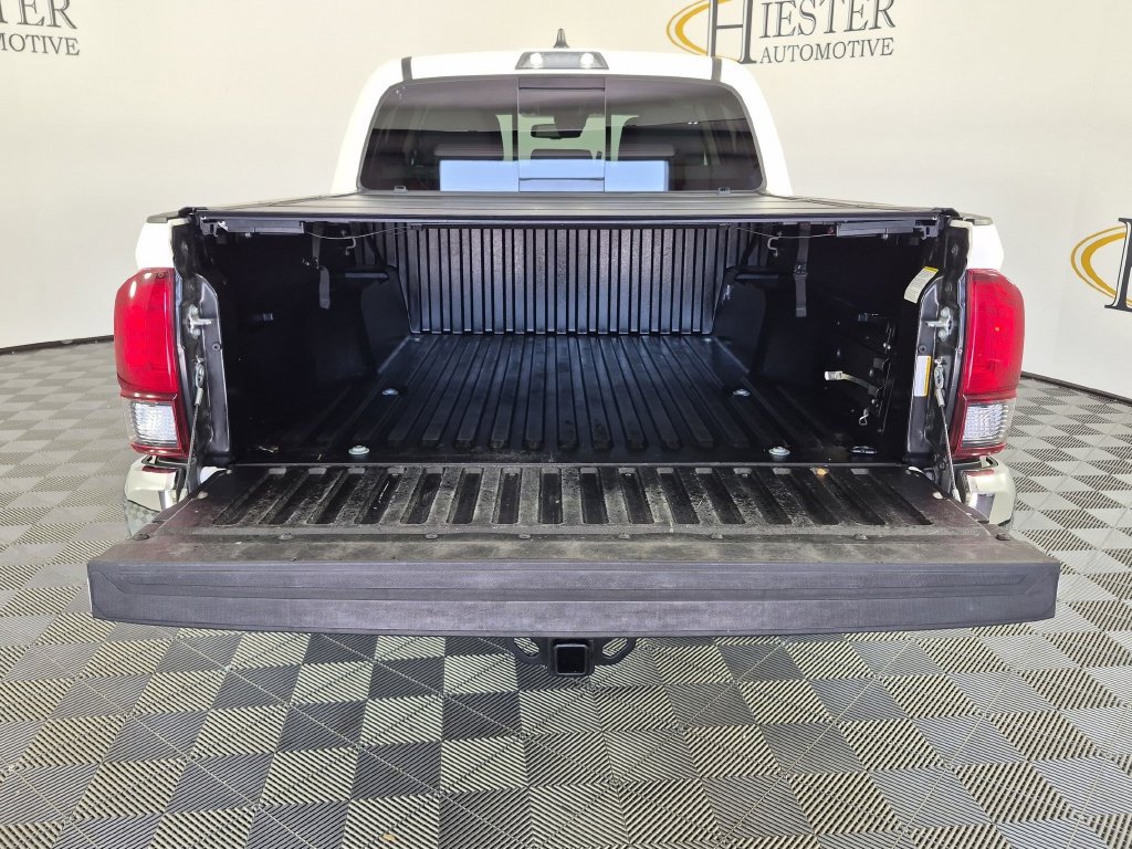 Used 2021 Toyota Tacoma SR5 RWD image 32