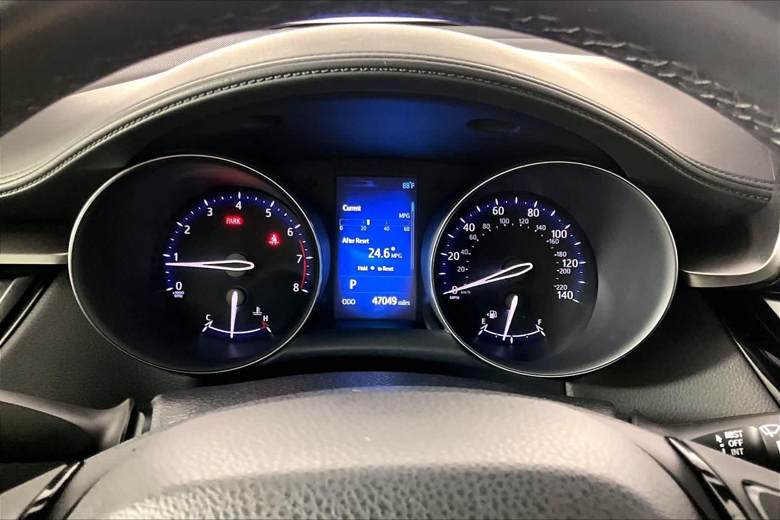Used 2018 Toyota C-HR XLE FWD image 24
