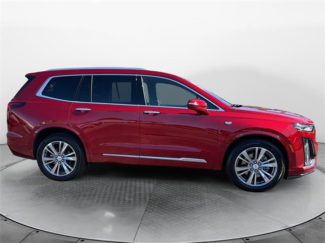 Certified 2025 Cadillac XT6 Premium Luxury image 8