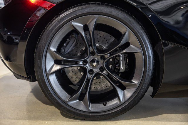 Used 2020 McLaren 720S Spider RWD image 46
