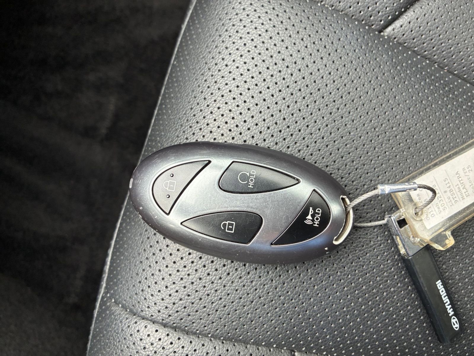 Used 2025 Hyundai Elantra Limited image 25