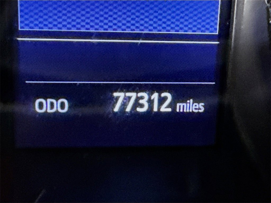 Certified 2019 Toyota C-HR LE image 5