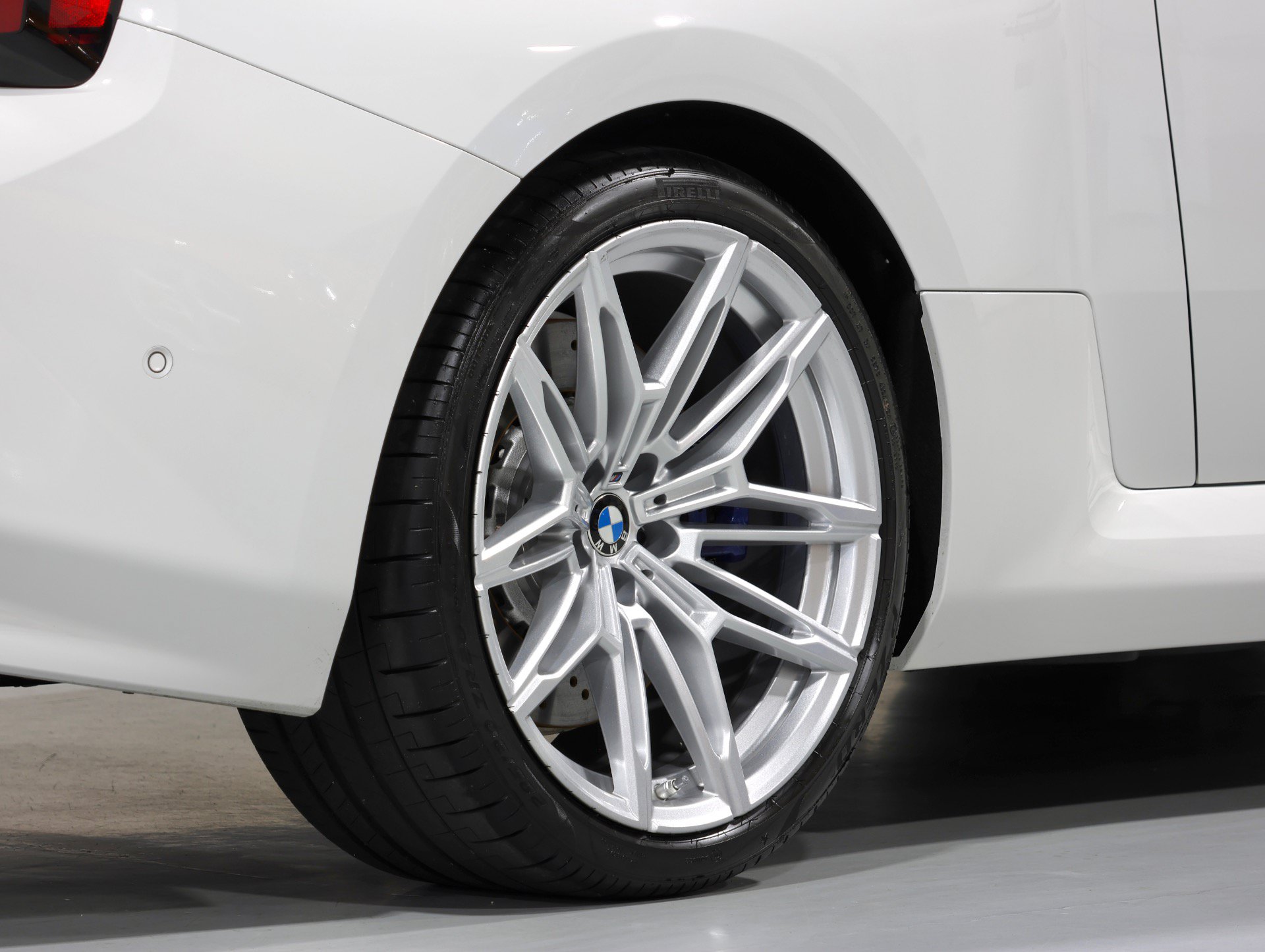 Used 2026 BMW M2 w/ Lighting Package RWD image 49