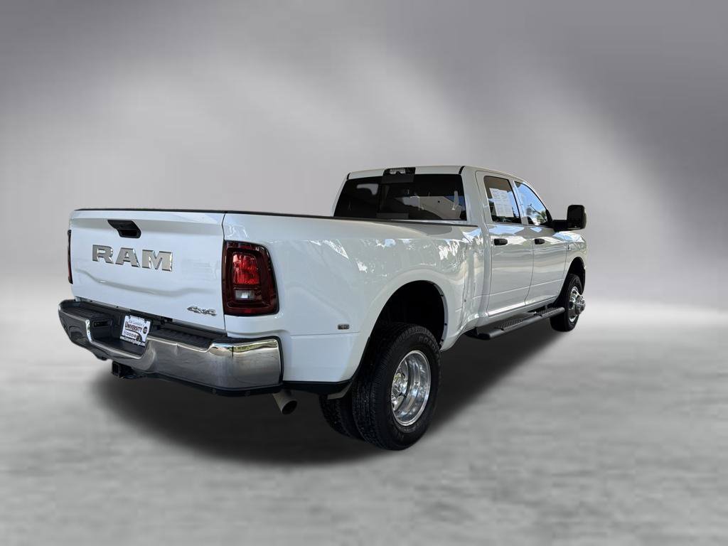 Used 2025 RAM 3500 Tradesman AWD/4WD image 3