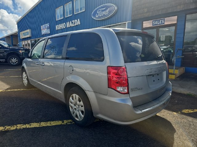 Used 2018 Dodge Grand Caravan SE w/ UConnect Hands-Free Group FWD image 3