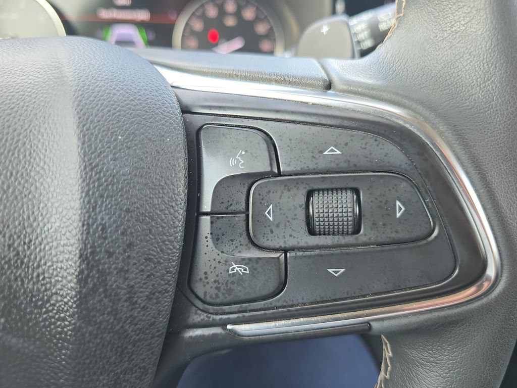 Used 2023 Buick Envision Essence FWD image 30