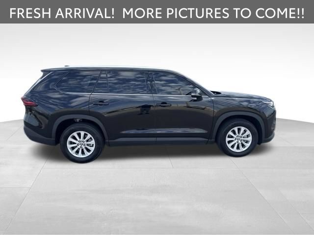 Used 2025 Toyota Grand Highlander AWD image 4