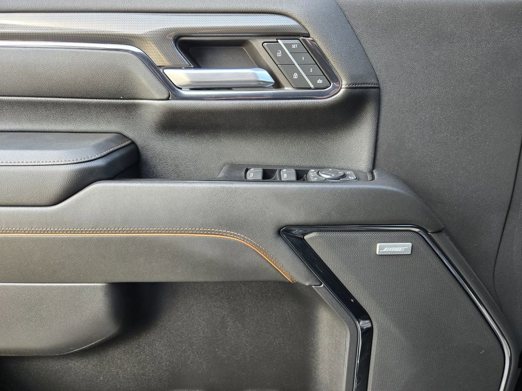 Used 2024 GMC Sierra 2500 AT4 w/ AT4 Premium Plus Package image 18