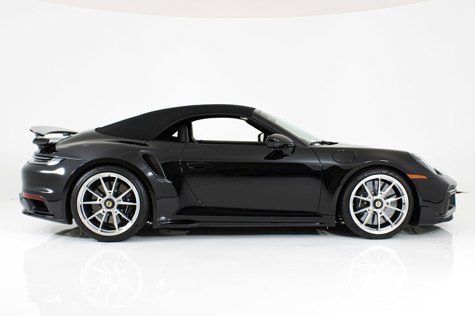 Used 2024 Porsche 911 Turbo S AWD/4WD image 14