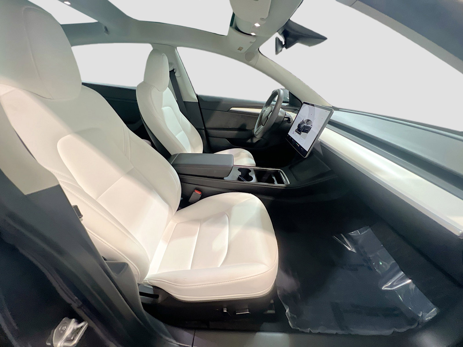 Used 2023 Tesla Model 3 Standard Range image 22