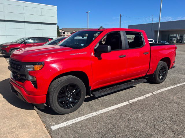 Used 2022 Chevrolet Silverado 1500 Custom RWD image 1