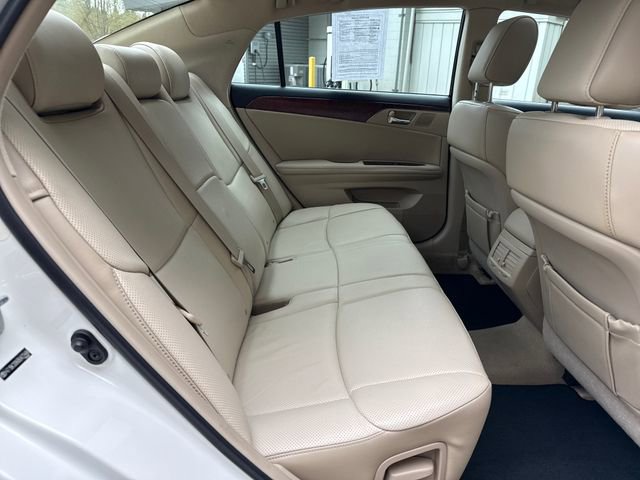 Used 2011 Toyota Avalon Limited FWD image 12