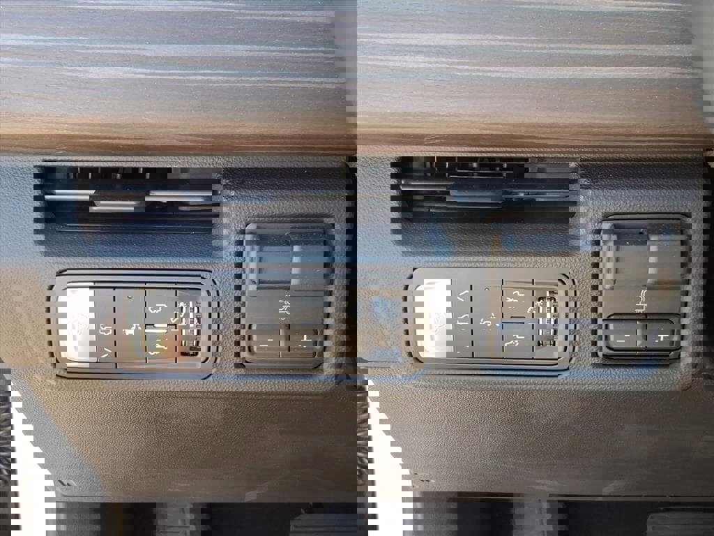 New 2025 GMC Sierra EV Denali image 18