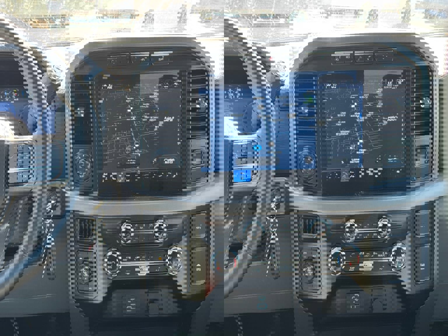 Used 2024 Ford F150 XLT w/ FX4 Off-Road Package image 36