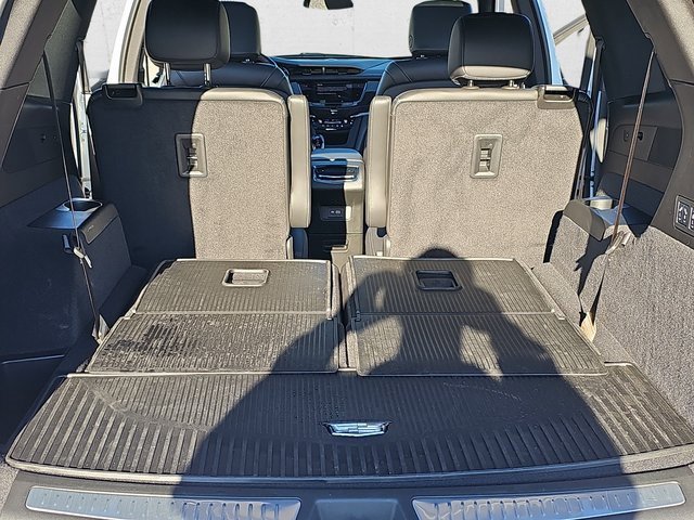 Used 2025 Cadillac XT6 Premium Luxury w/ LPO, Floor Liner Package image 13