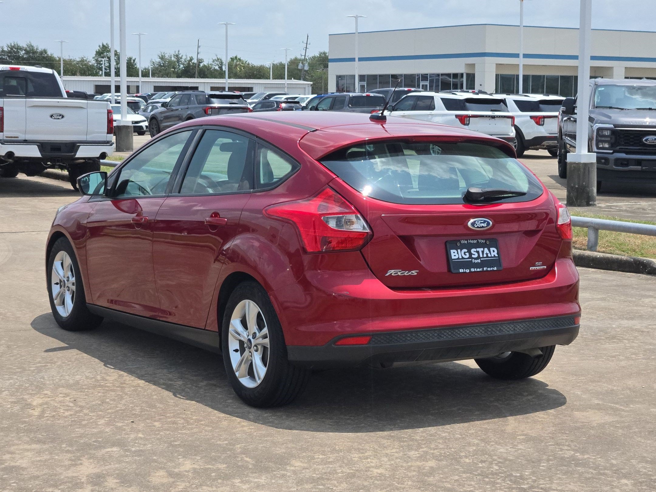 Used 2014 Ford Focus SE FWD image 6