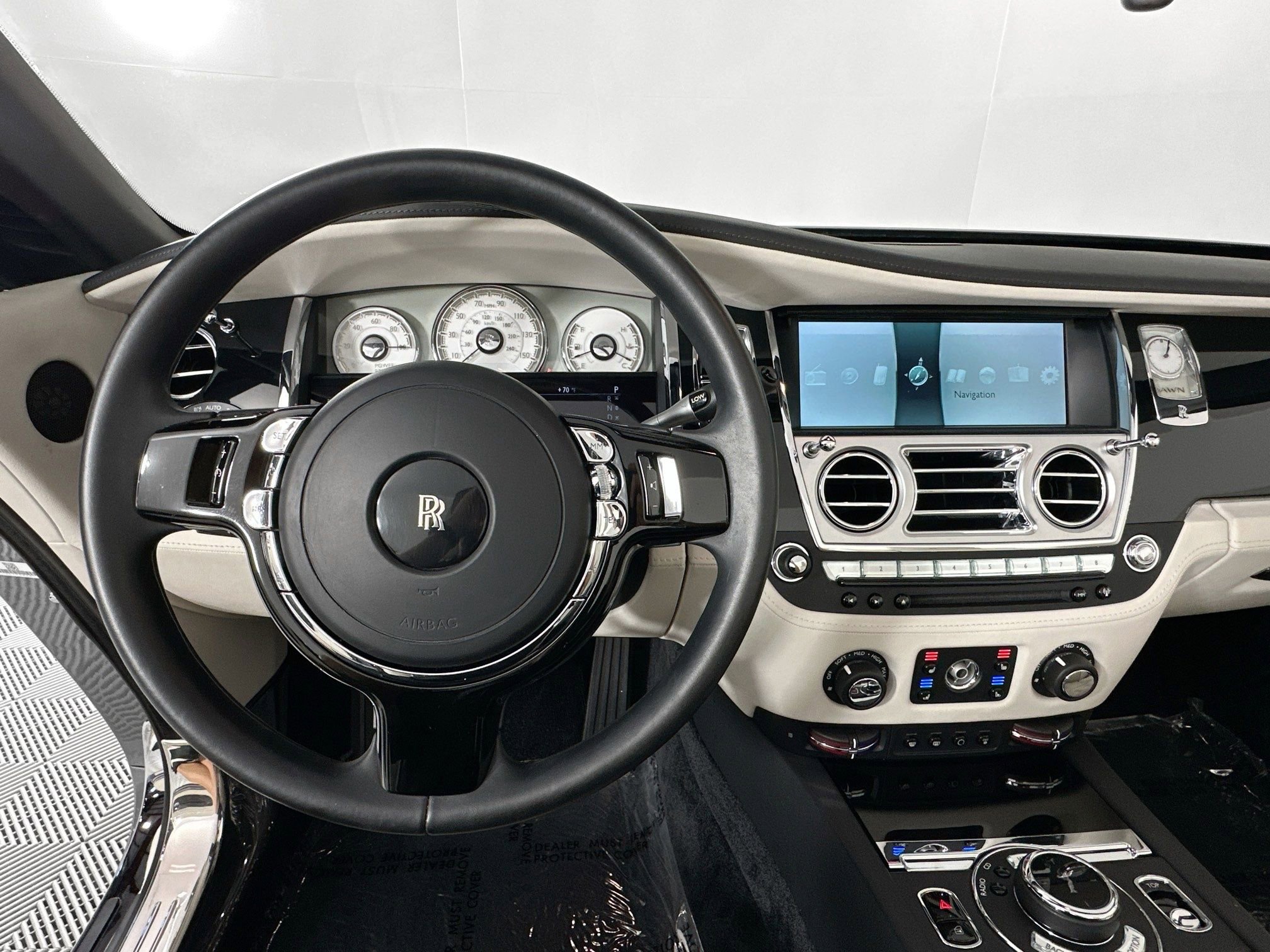 Certified 2016 Rolls-Royce Dawn image 12