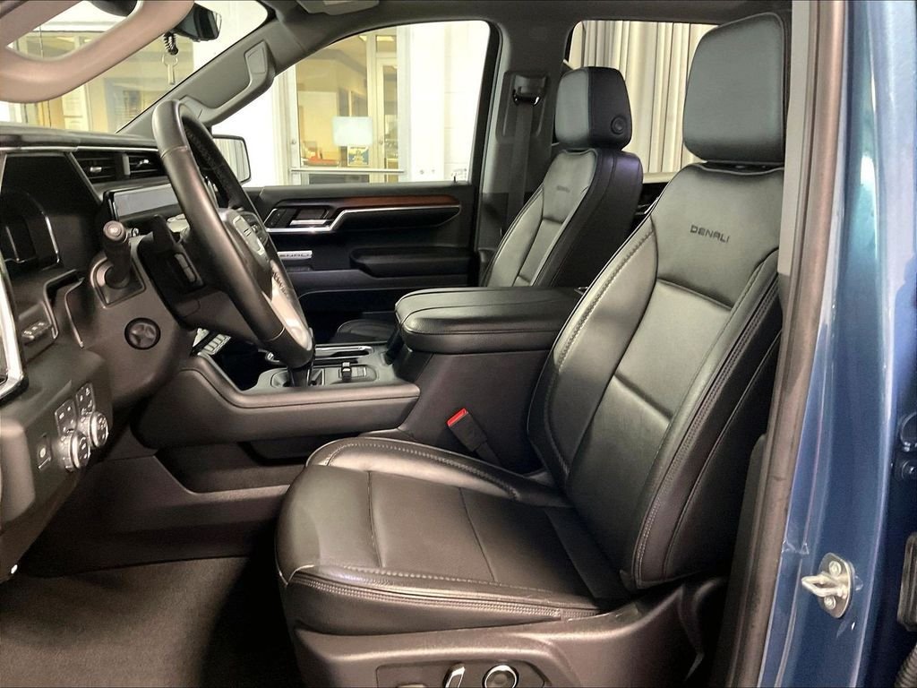 Used 2024 GMC Sierra 1500 Denali AWD/4WD image 10