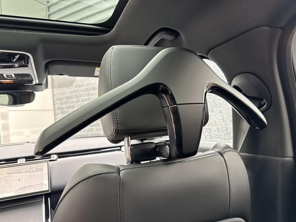 New 2026 Land Rover Range Rover Velar S AWD/4WD image 16