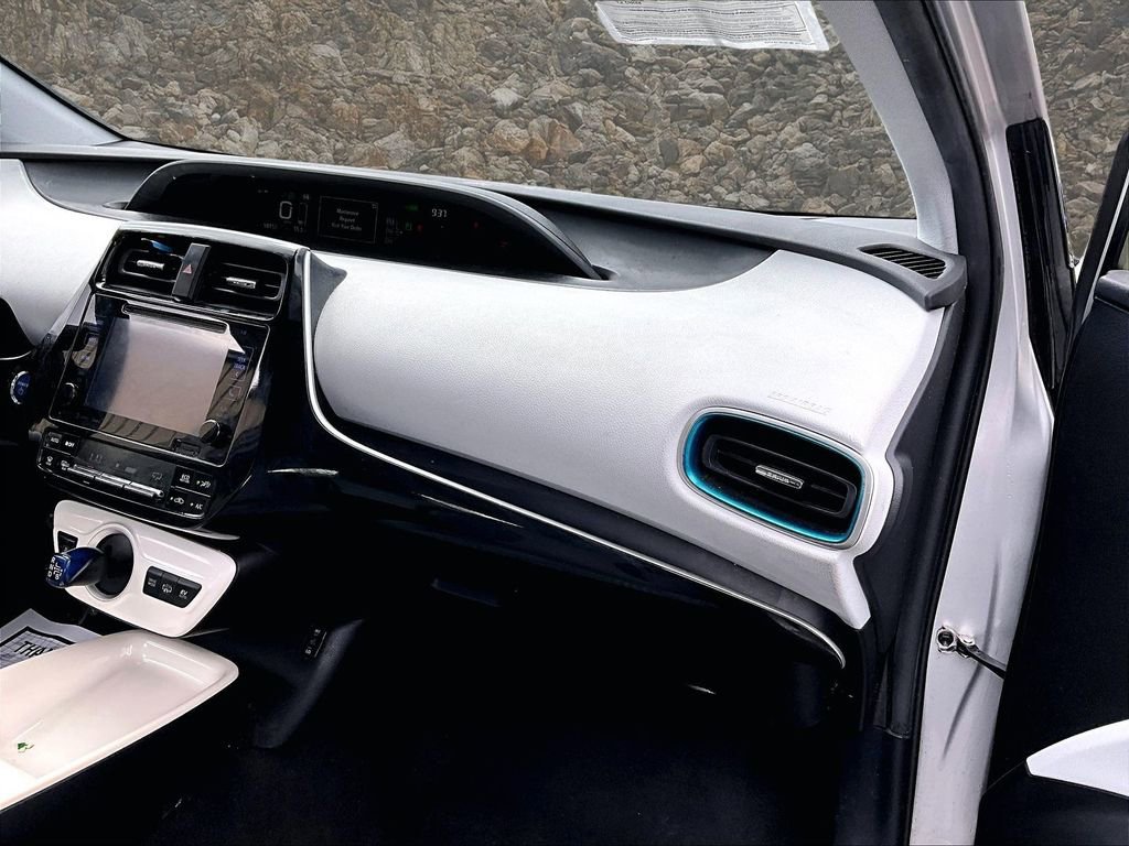 Used 2017 Toyota Prius Prime Plus w/ Carpet Mat Package image 9