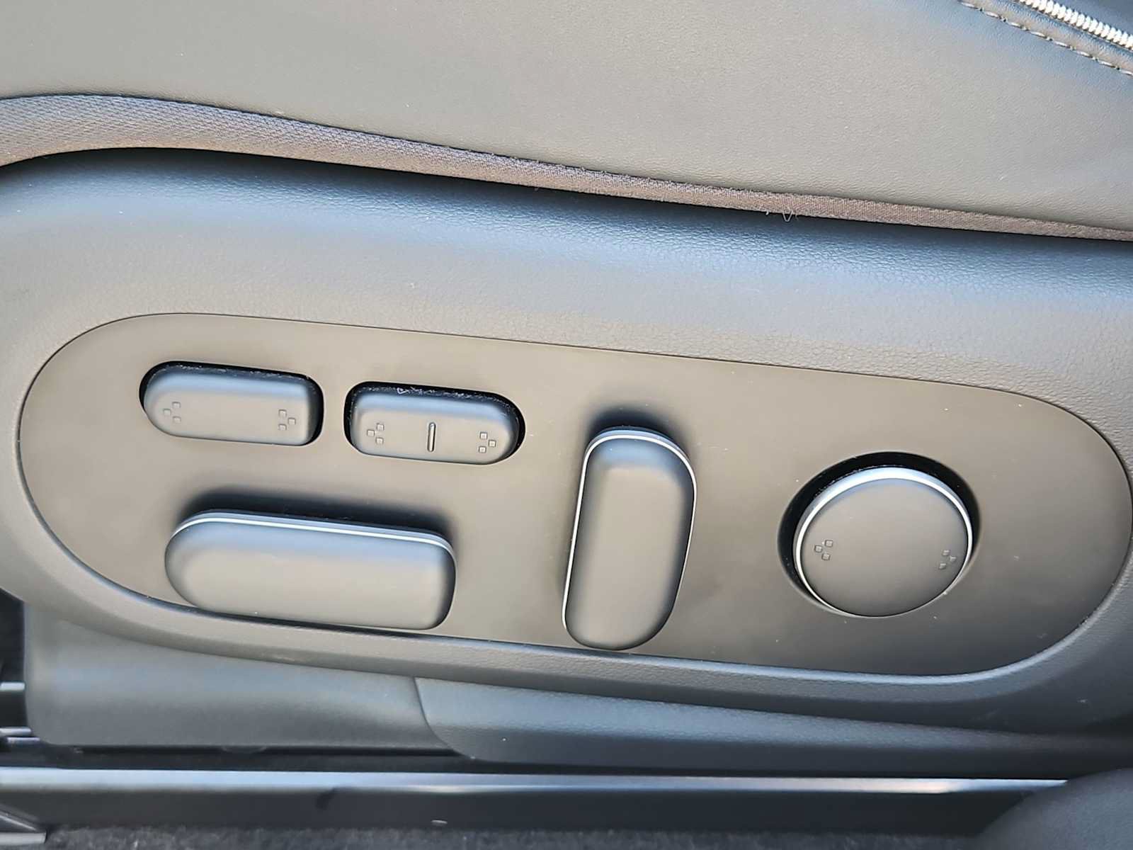 Certified 2024 Hyundai Ioniq 5 Limited RWD image 16