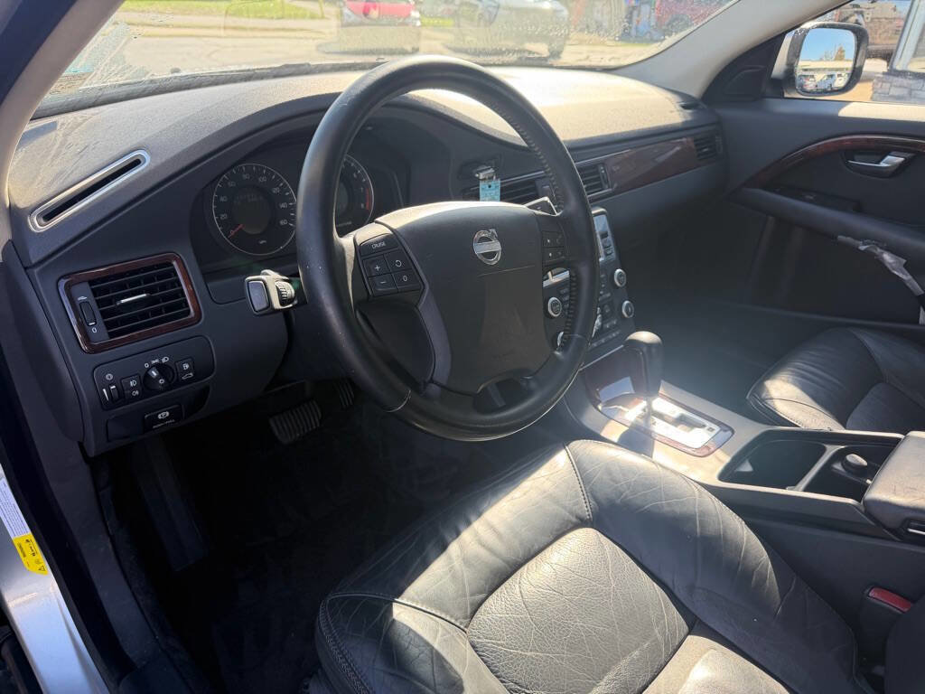 Used 2008 Volvo XC70 3.2 image 14