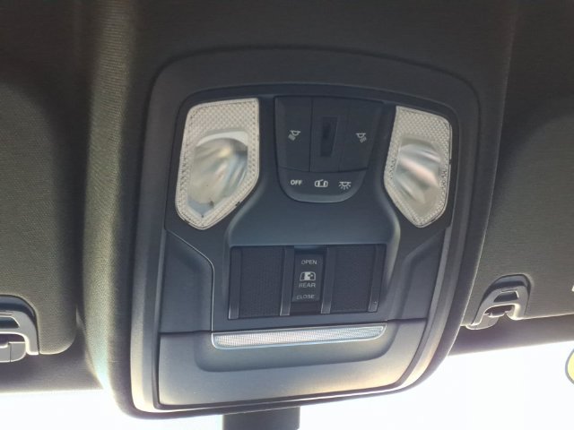Used 2021 RAM 1500 Big Horn AWD/4WD image 25