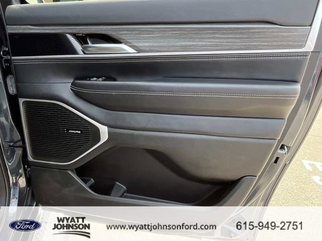 Used 2024 Jeep Wagoneer L Series II w/ Flexible Seating Group image 21