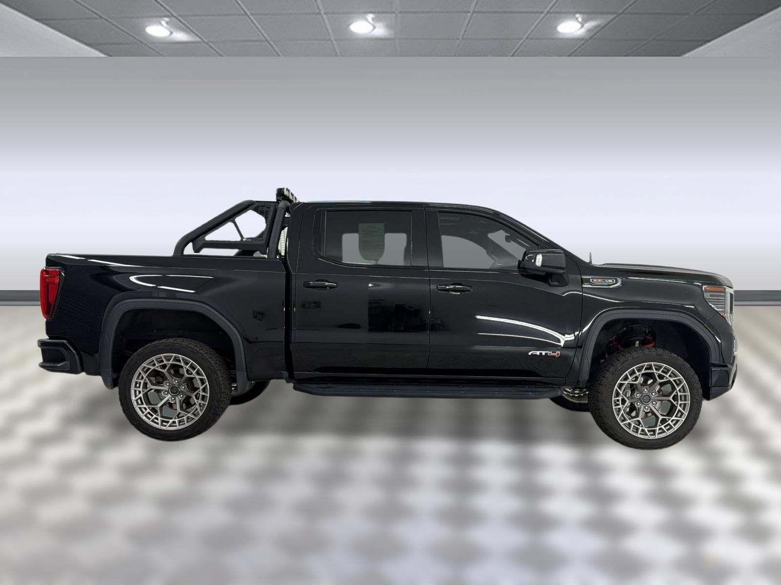 Used 2024 GMC Sierra 1500 AT4 w/ Technology Package AWD/4WD image 8