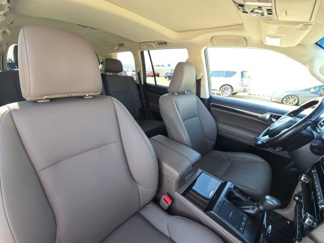 Used 2022 Lexus GX 460 Premium w/ Premium Plus Package image 20