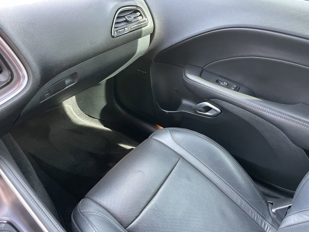 Used 2018 Dodge Challenger SXT Plus image 13