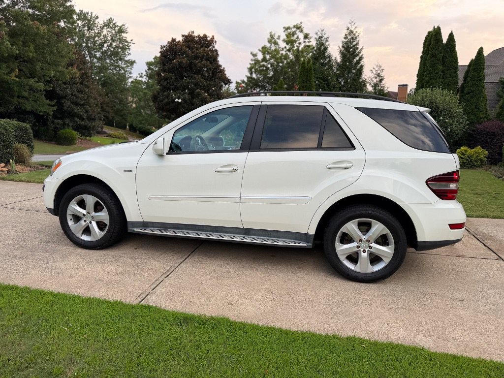 Used 2009 Mercedes-Benz ML 320 BlueTEC 4MATIC image 9