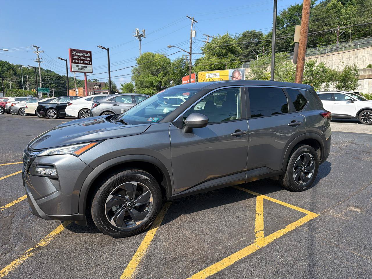 Used 2024 Nissan Rogue S AWD/4WD image 35