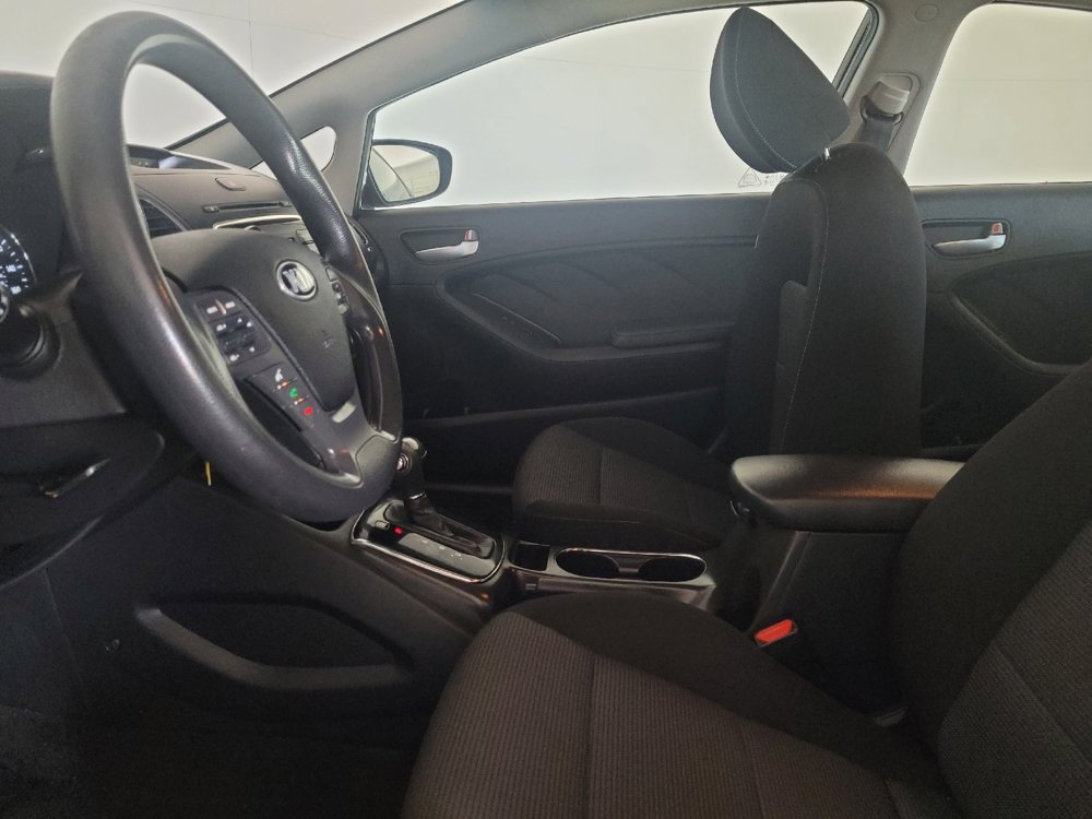 Used 2018 Kia Forte LX FWD image 17