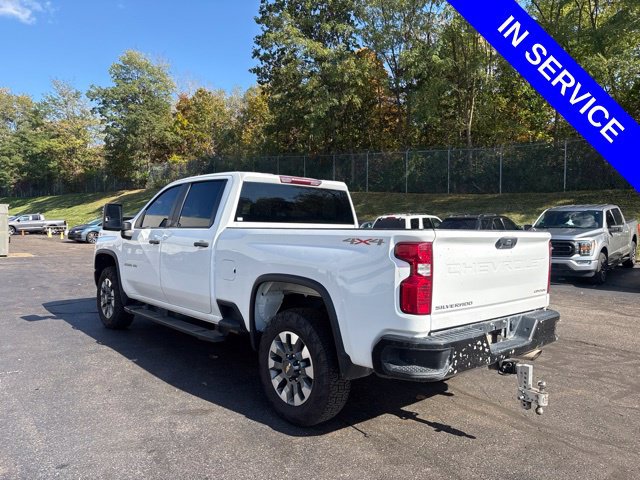 Used 2022 Chevrolet Silverado 2500 Custom w/ Custom Value Package AWD/4WD image 3