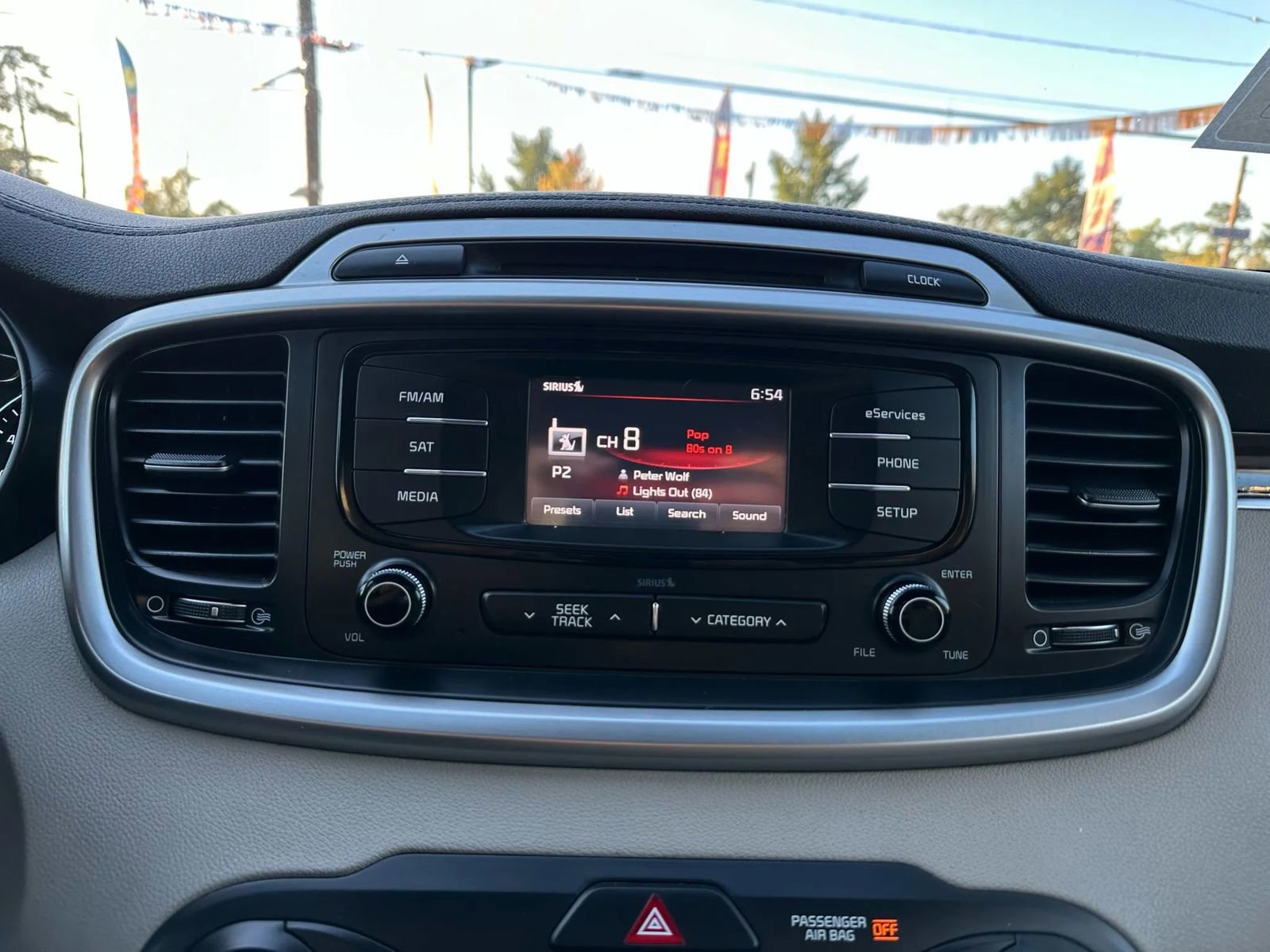 Used 2016 Kia Sorento LX w/ LX Convenience Package image 29