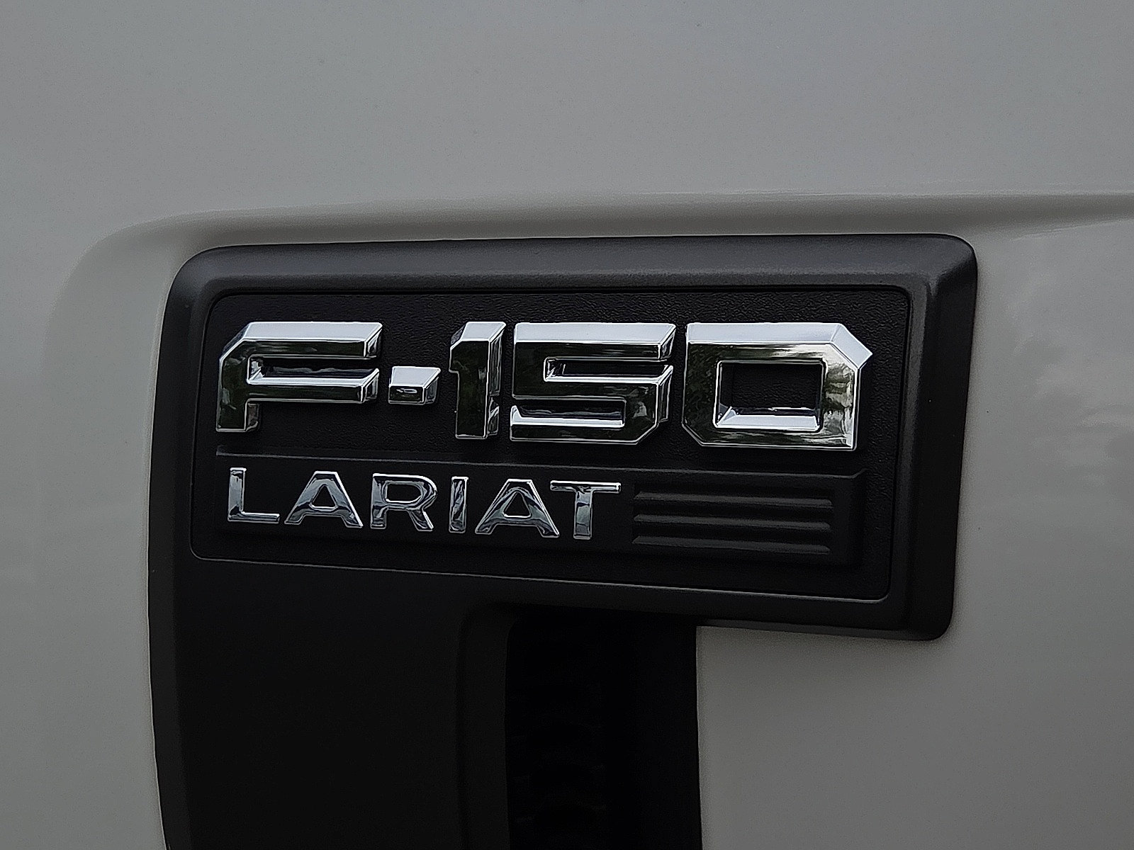 Certified 2022 Ford F150 Lariat AWD/4WD image 9