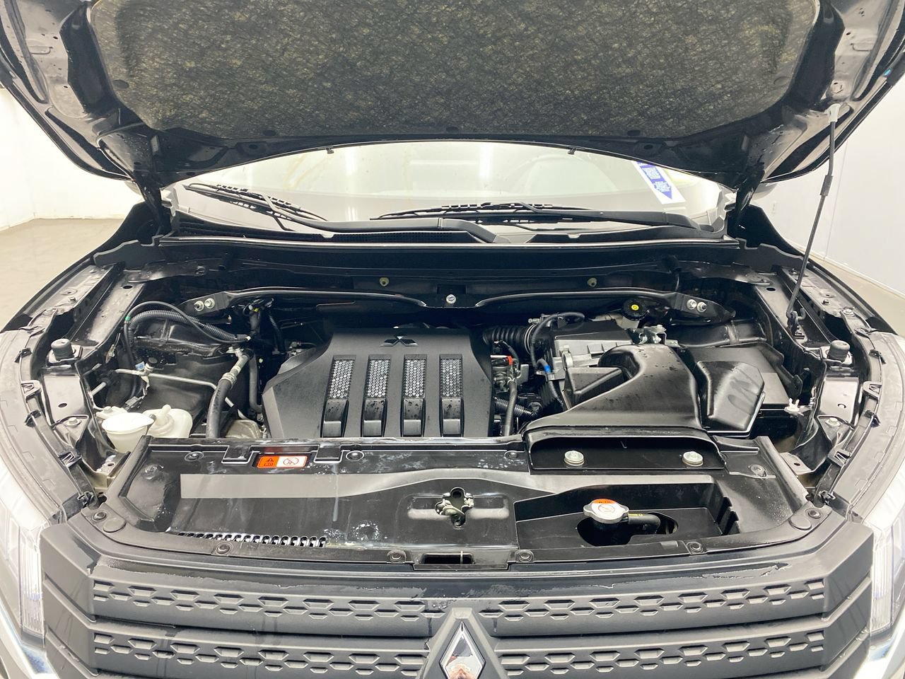 Used 2022 Mitsubishi Eclipse Cross AWD image 11