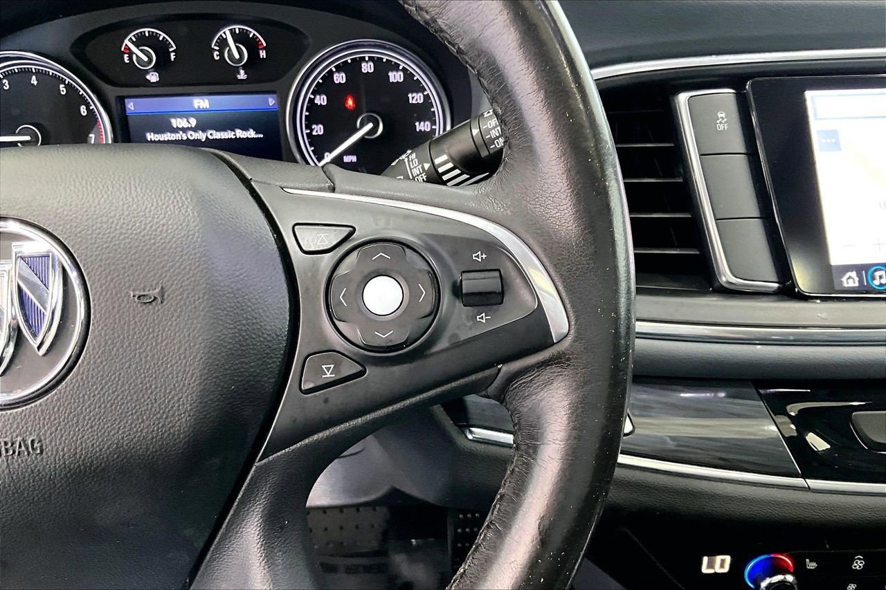 Used 2021 Buick Enclave Essence w/ Sound and Sites Package image 22