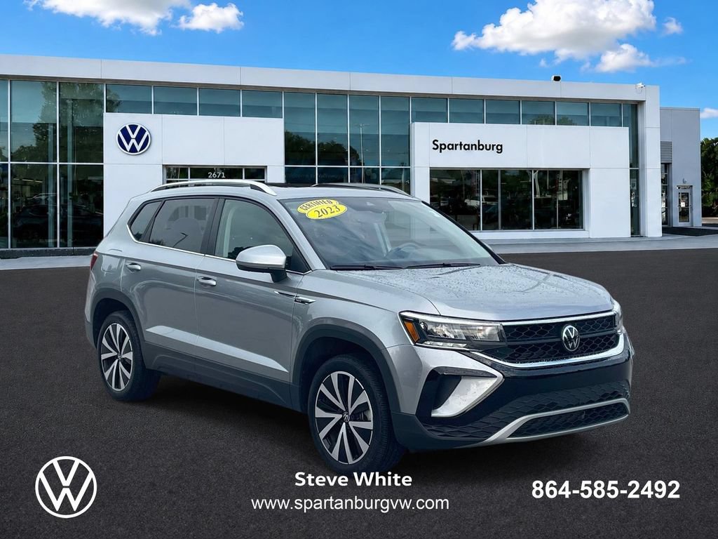 Certified 2023 Volkswagen Taos SE FWD image 1
