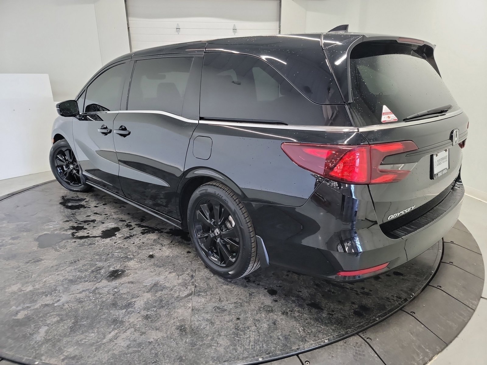 Certified 2023 Honda Odyssey Sport image 6