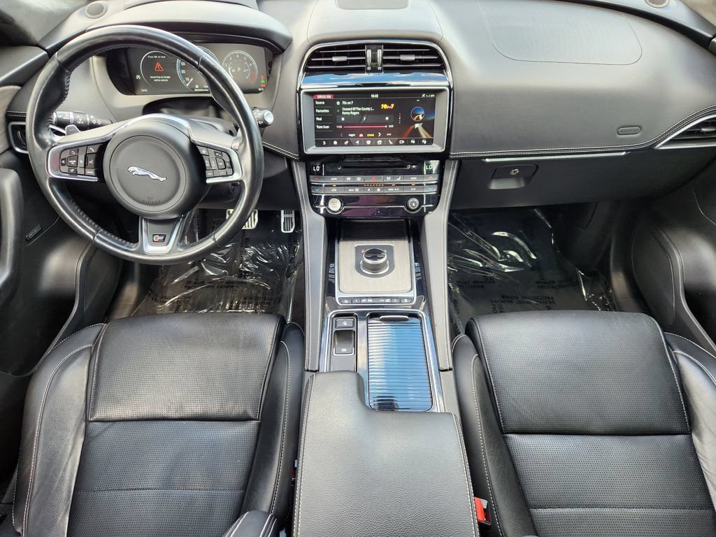 Used 2018 Jaguar F-PACE S AWD/4WD image 17