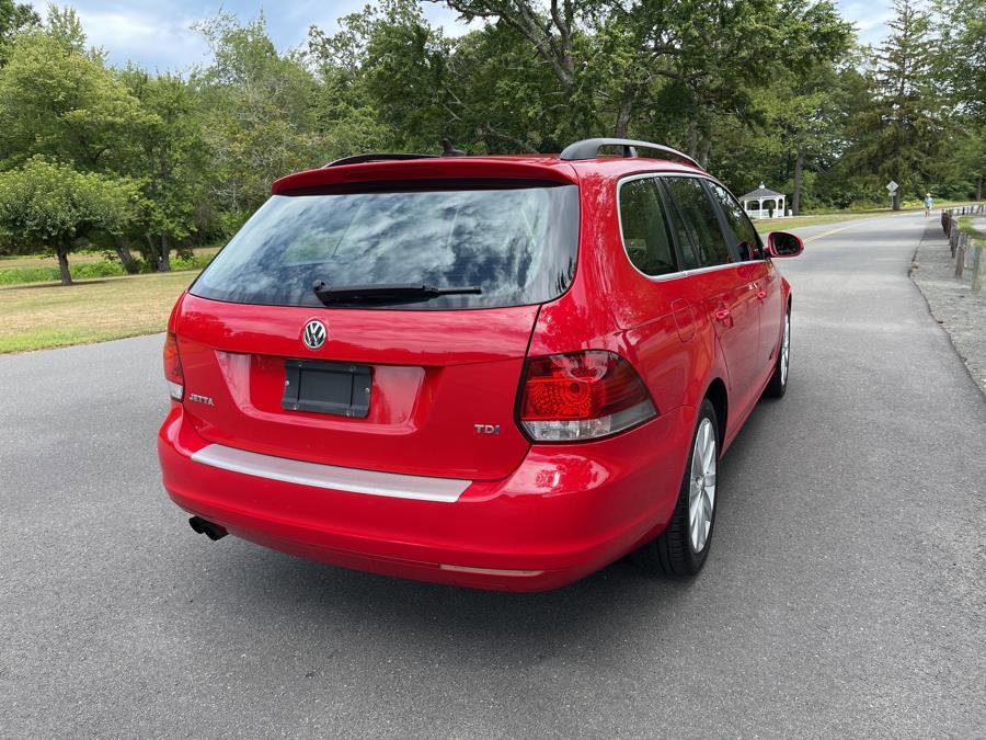 Used 2013 Volkswagen Jetta TDI image 25